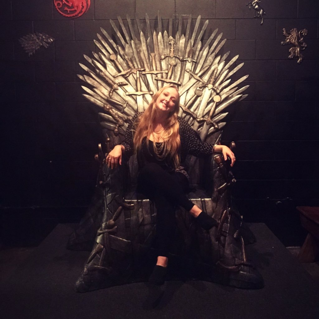 shortneydortney's profile picture. Show up. Dive in. Stay at it.