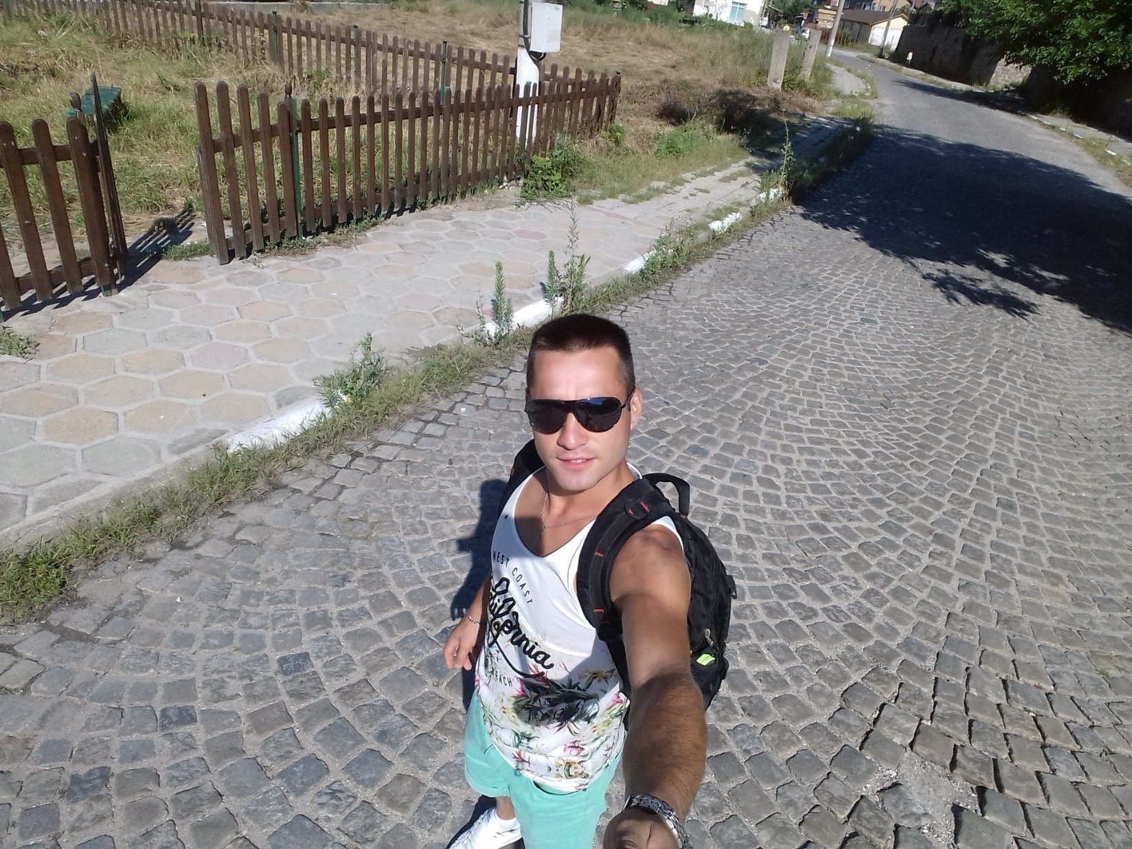 IYagnin's profile picture. Life is life