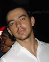 raphaelcalegari's profile picture. to tentando!!!!!