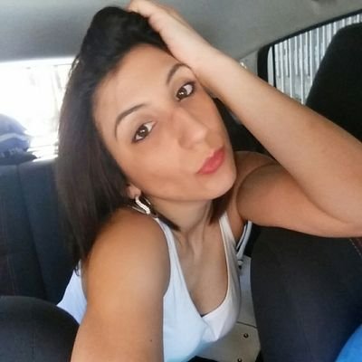 mery89m1's profile picture. 