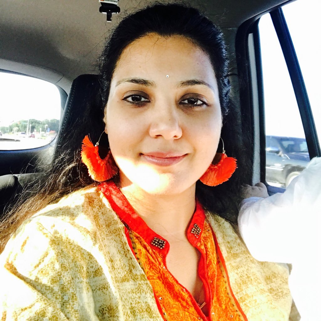Hermit, Nature and arts lover, Yogi, Cyclist, Philosopher, Old school girl.. Full time mom!