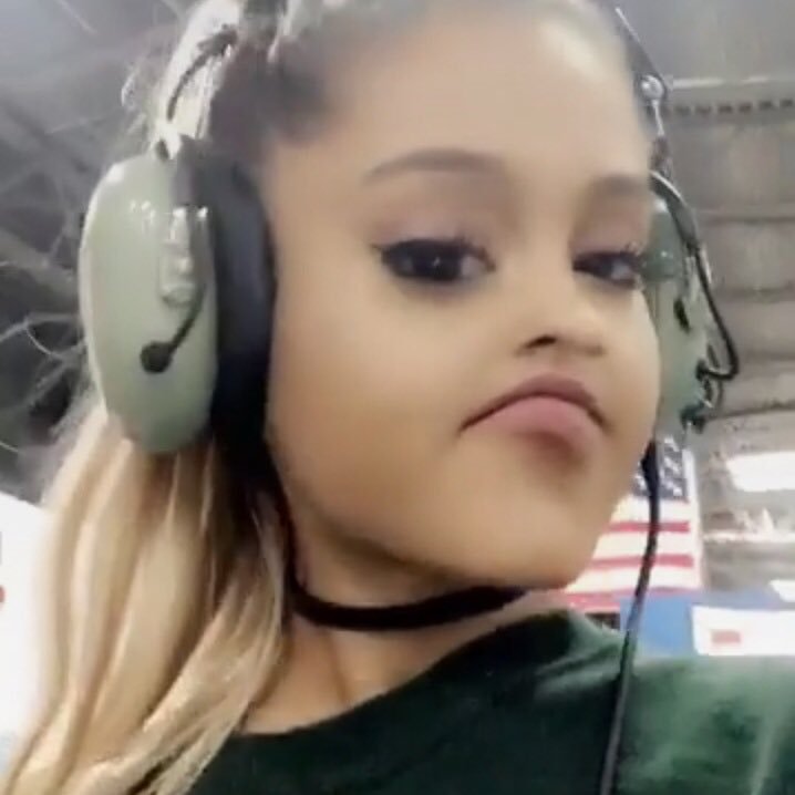 rocknariana's profile picture. From a cute teen to a dangerous queen