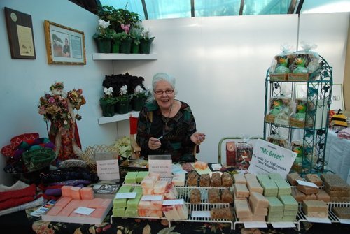 RubyCrystal's profile picture. Soapmaker, cats, gardens, organist, old Merz, jazz, lone wolf, packing.