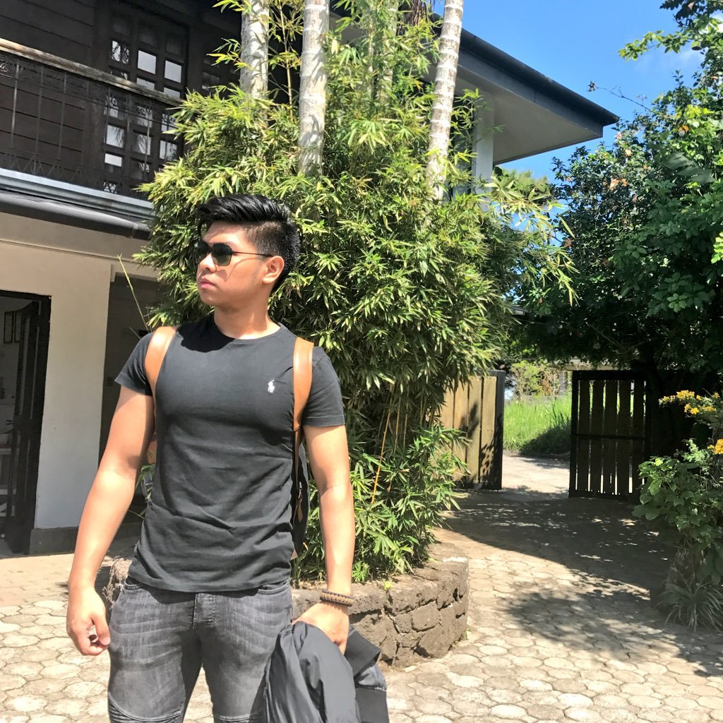 JoeDCruz18's profile picture. Carpe Diem