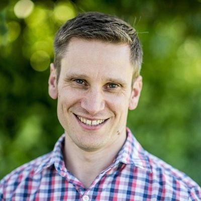 Video specialist mainly working in digital events (physical, hybrid and virtual), apologies but I don't use twitter much.