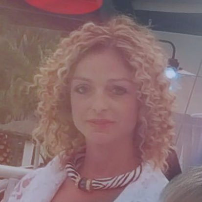 eleni_bueno's profile picture. Maestra