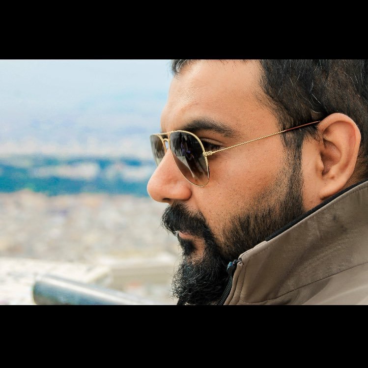 Wireless 3GPP Standards Engineer bei Gemalto Berlin. A motivator, an optimist, Patriot by heart and True Insafian.