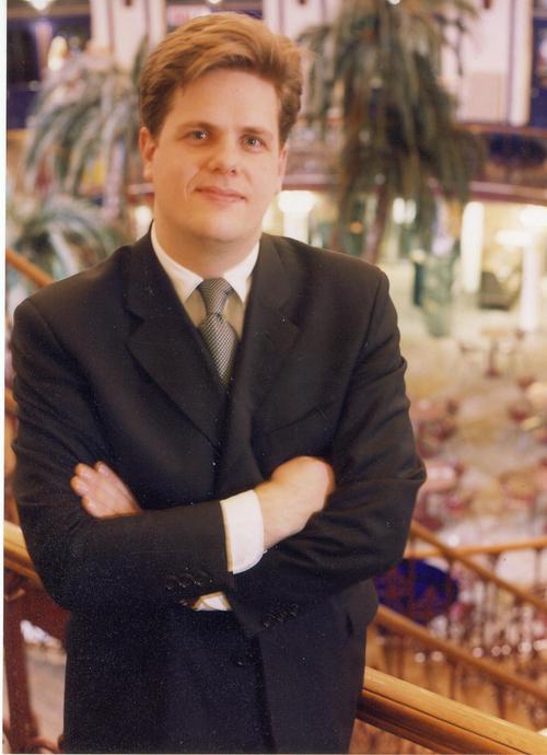 Founder at Dine. I love to work closely with clients to create and deliver the perfect event! We make every event special.