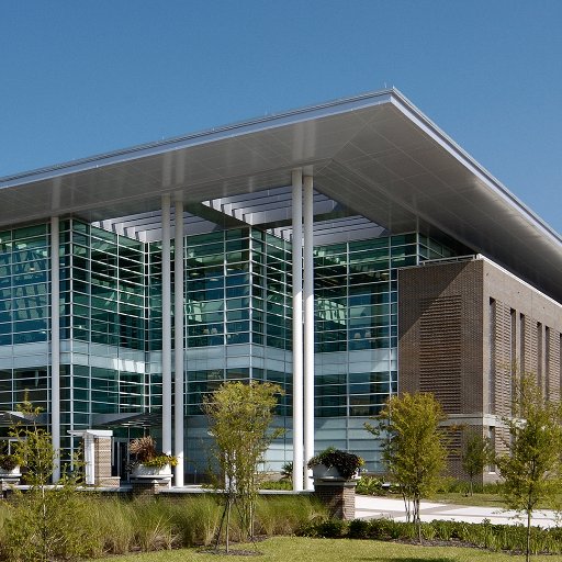 The Thomas G. Carpenter Library serves UNF students, faculty/staff, alumni, and members of the Jacksonville community 💙 #UniquelyUNF