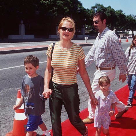 lauraleroy18's profile picture. 