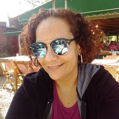 Tamo aí na atividade. Jornalista santista. Produtora e curiosa.
