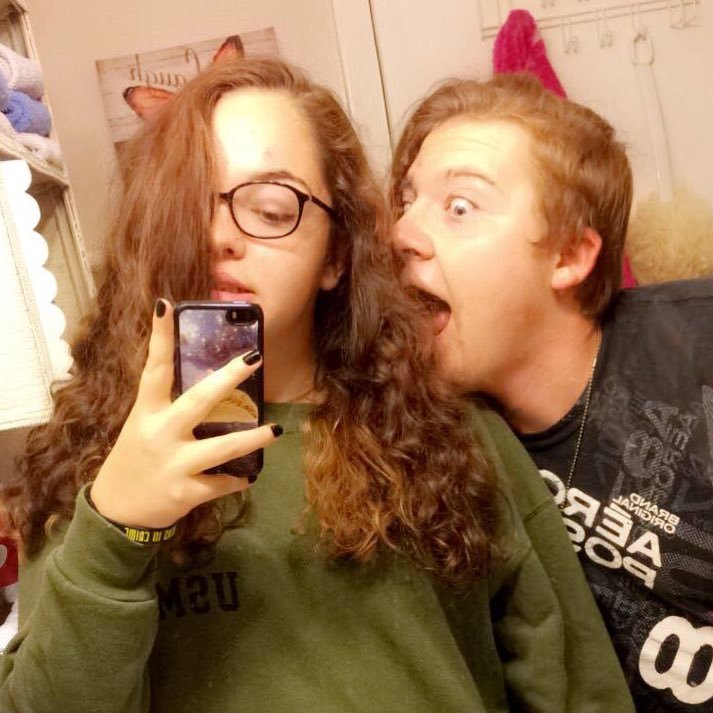 God🙏🏻 19 years old, graduated 👩🏼🎓A.L.S. has my heart ❤️ he's the love of my life 1-4-17💕💕😍😍