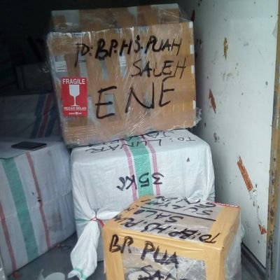 Melayani pengiriman barang berukuran besar, cargo berat (heavy cargo) dan kiriman yang bersifat urgent via udara ke seluruh Nusantara |082124543541