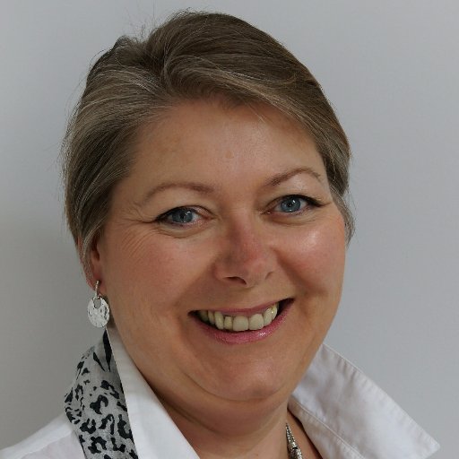 Dawndotcom's profile picture. Marketing Lecturer @AllianceMBS, @CIM_marketing director, proud Mancunian. Passionate about #BigData #CX #Marketing #Comedy #Cats. Thoughts and opinions my own.