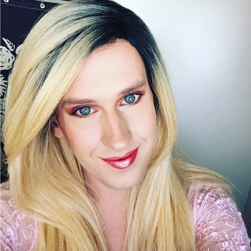 Transgender girl living in Phoenix, aspiring writer and director. Makeup enthusiast!! TV and Movie junkie!!