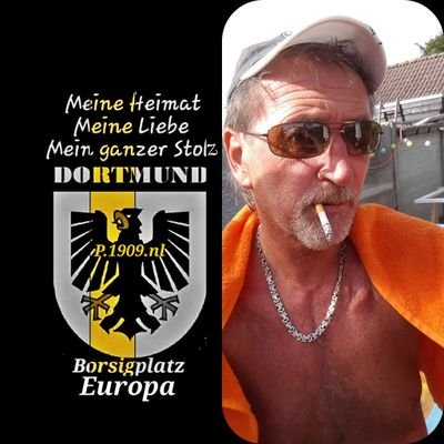 In Berlin geboren 
Schwarz-gelb auf Lebenszeit seit 1982. #bvbverbindet 🍻😎🍻
#oranje #afcajax #klopp