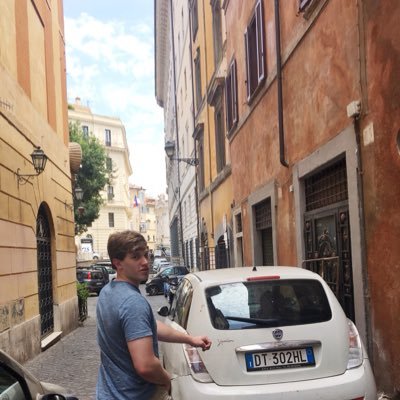 Black47Darren's profile picture. 