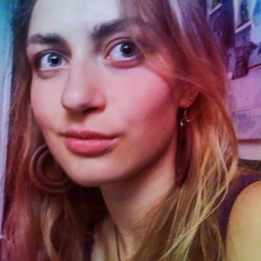 Graphic Designer, UI magician, 3D Animator | 11 years GameDev | Travel addicted | Curator @AnimationPickings