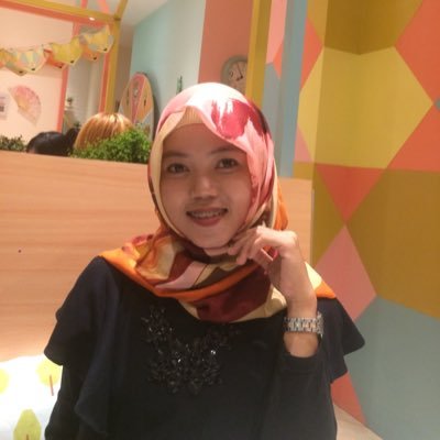 Astryliandini's profile picture. line:astriyuliandinii