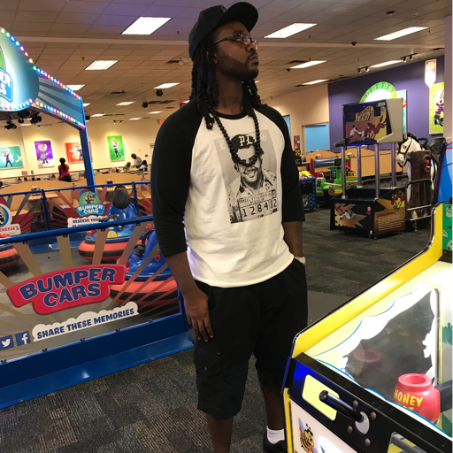 __El__Ch4p0's profile picture. Fuck a worker be a bo$$