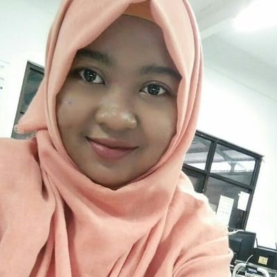 SellyAliya's profile picture. SIMPLE WOMAN