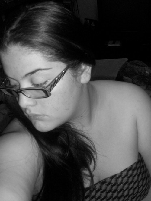 mizzRoca's profile picture. love music out going fun lovein far from shy im me get use to it