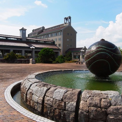 県立広島大学 庄原キャンパスの公式アカウントです。教員・職員が学生生活の様子など旬な情報を発信します。 ※このアカウント宛の個別のコメントに回答はしていません。予めご了承ください。