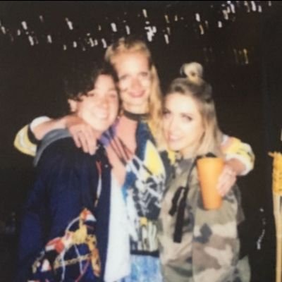 Ellie_1054's profile picture. 'The world's first k9 feminist'