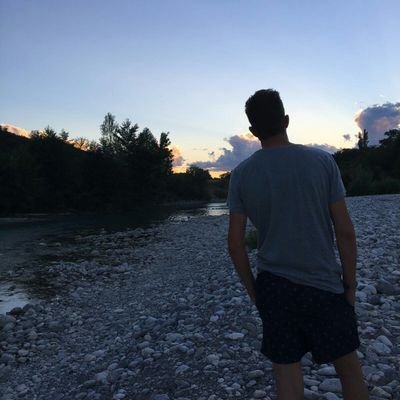 TeranmasION's profile picture. Disciple d'Igor Tudor et de son pressing à haute intensité sauf que perso je lave pas de fringues.
Attaquant de pointe du FC célibat.