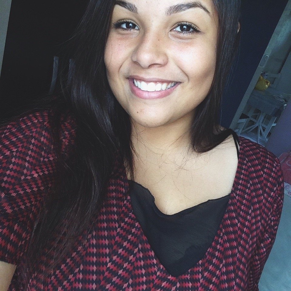 Barros2Eduarda's profile picture. E acima de tudo tenham amor, pois o amor une perfeitamente todas as coisas.