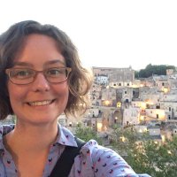 Stephanie Moon (@smslmoon) 's Twitter Profile