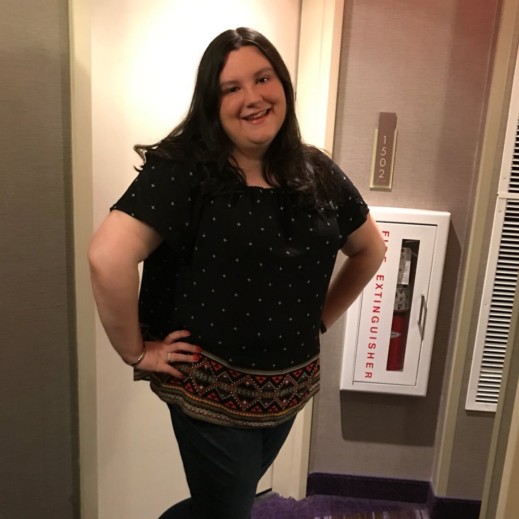 lovefreestuff17's profile picture. 26 and thrifty 💁🏻