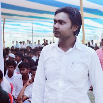 पूरे विश्वास के साथ अपने सपनों की तरफ बढ़ो, वही ज़िंदगी जियो जिसकी कल्पना आपने की है।

Prabhat Ranjan Singh