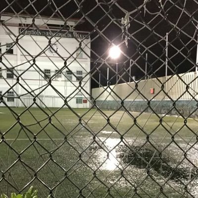 Pingüinos Club Deportivo, Social y Cultural. Equipo de Fútbol 7 de Liga Amateur, sin condición física y patrocinado por nadie. Nuestro portero era de San Marino