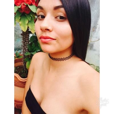 MaryrrosAlvarez's profile picture. 19♥ PilarAJ | Books 
Venezolana† 
 Comunicación social 4/10 | Ucabista♥