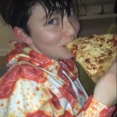 sillymiles's profile picture. i'm new to the fandom don't bully me // @louisderfuI