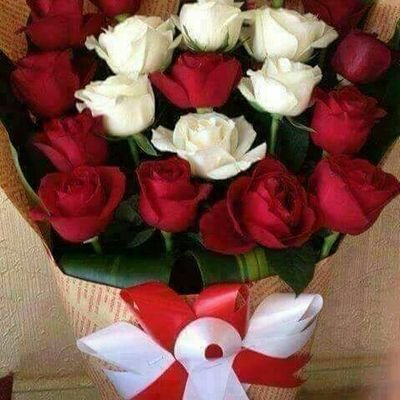 nadiaamjad22's profile picture. 