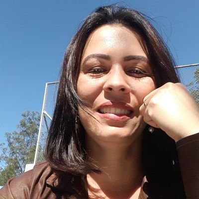 Uma mulher realizada.Tenho tudo que uma pessoa precisa p ser feliz.Muito prazer....essa sou eu.❤🤴👸👦👦🏠🐕🐈