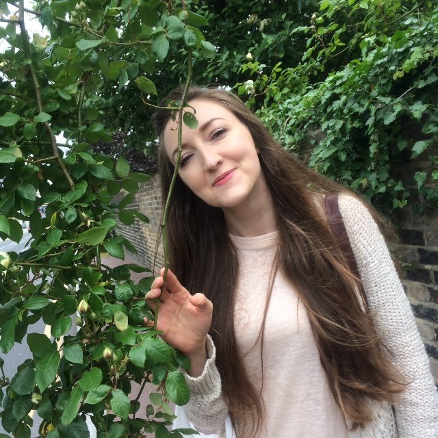 TheGreenLena's profile picture. 