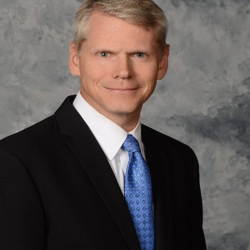 Employment and workers' comp attorney. 30+ time triathlon finisher (3x70.3). Ironman finisher. 4x 26.2. Skier, backpacker & climber