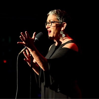 Storyteller|Story Coach|Communications Consultant. Featured on The Moth Radio Hour , NYC producer for Story Collider, featuring personal stories about science.