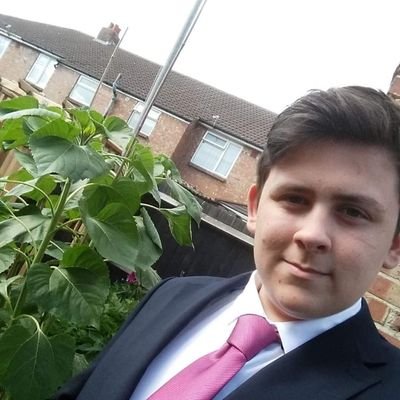 FatBatchy's profile picture. Idk wot to put ahaha