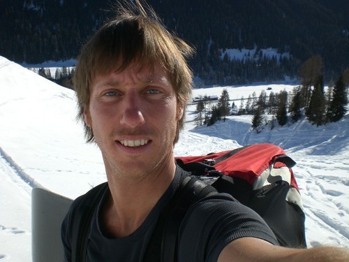 Beroep: vakantieganger
 Vrije tijd: Medic op een boorplatform
 hobby: Paragliden, snowboarden, bergwandelen