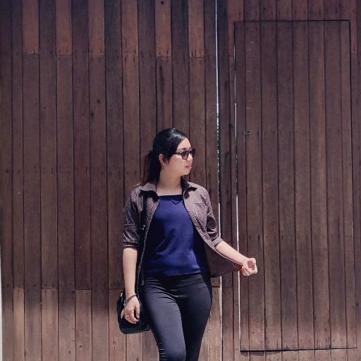 xelicien's profile picture. Support or feed