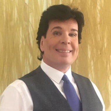 Scott Dee...International Singer - Recording Artist and ...Engelbert Humperdinck Tribute 🍾 Management Colonel Don Bowers https://t.co/6Q3kVoDKQK