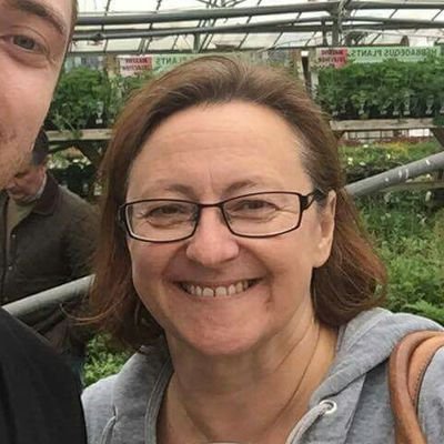 Rivierarobot's profile picture. self confessed gardener, allotmenteer, foodie and all things organic, retro and in need of recycling!