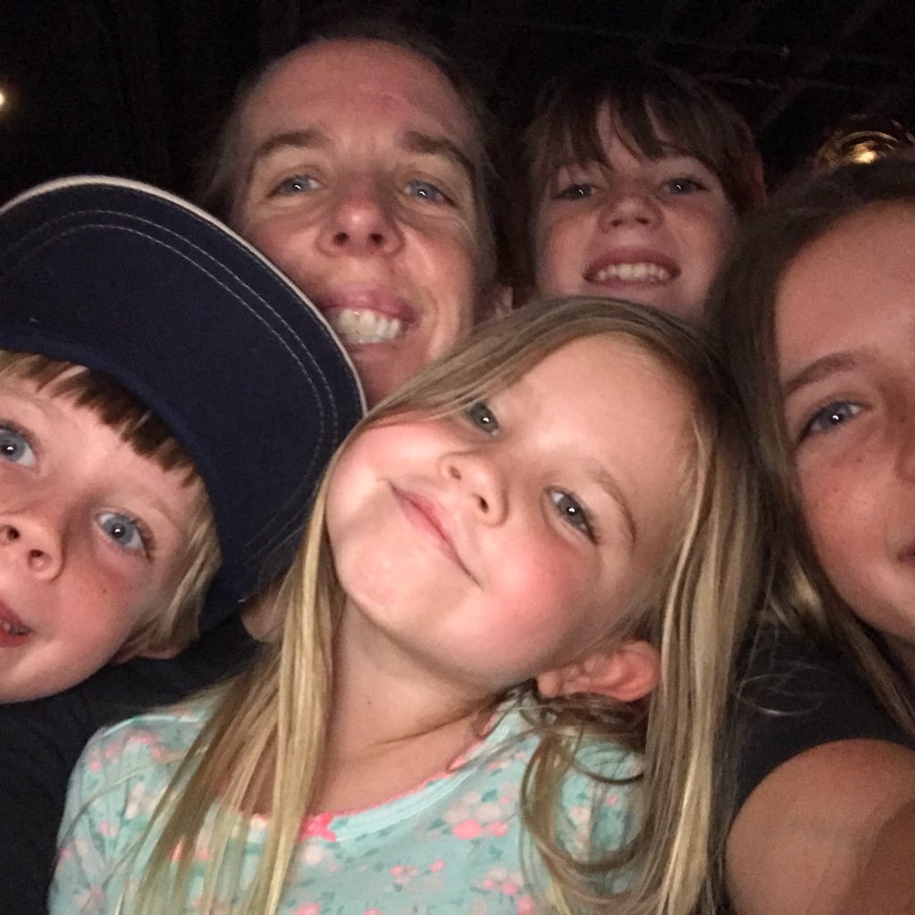Mom of 4, middle school principal, seeker of balance between high student achievement and teacher sanity.