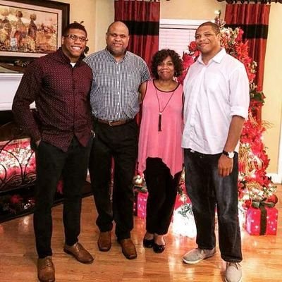 Child of God, Wife 25 years to a Wonderful Man, Mother to 2 Awesome young Men! Owner of Your Special Event/YSE Linens. Favorite things Serving Others!