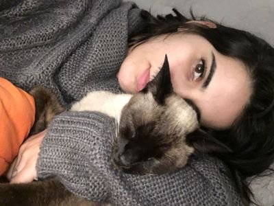 fernandesayla_'s profile picture. 