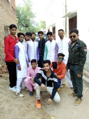 manquresh's profile picture. 